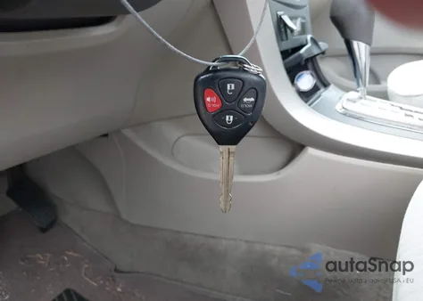 2010 Toyota Corolla Le z USA, uszkodzony, nr VIN JTDBU4EE8A9113989